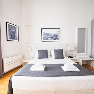 Capitals Luxury River Guest house Rome